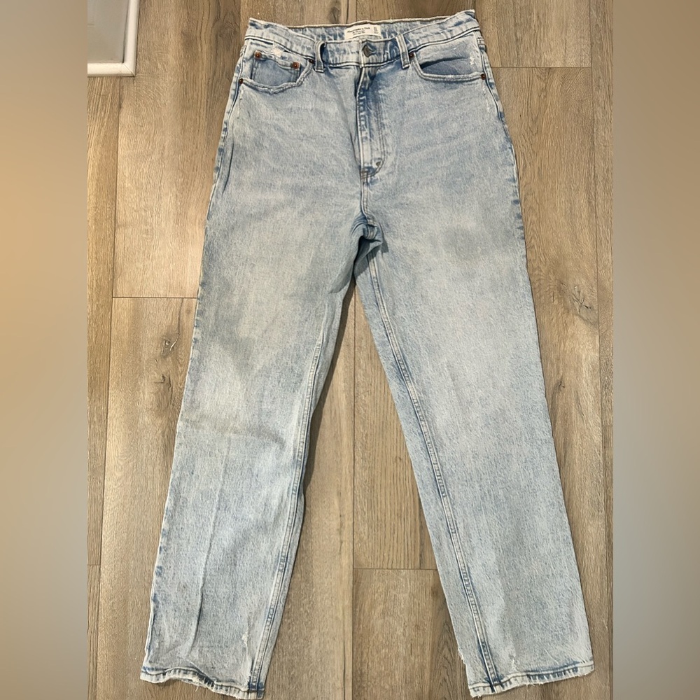 Abercrombie & Fitch 90’s Straight Ultra High Rise Jeans